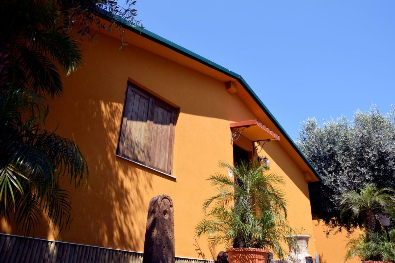 Riviera Degli Eucalipti - Cottage In Riva Al Mare Acireale Exterior foto