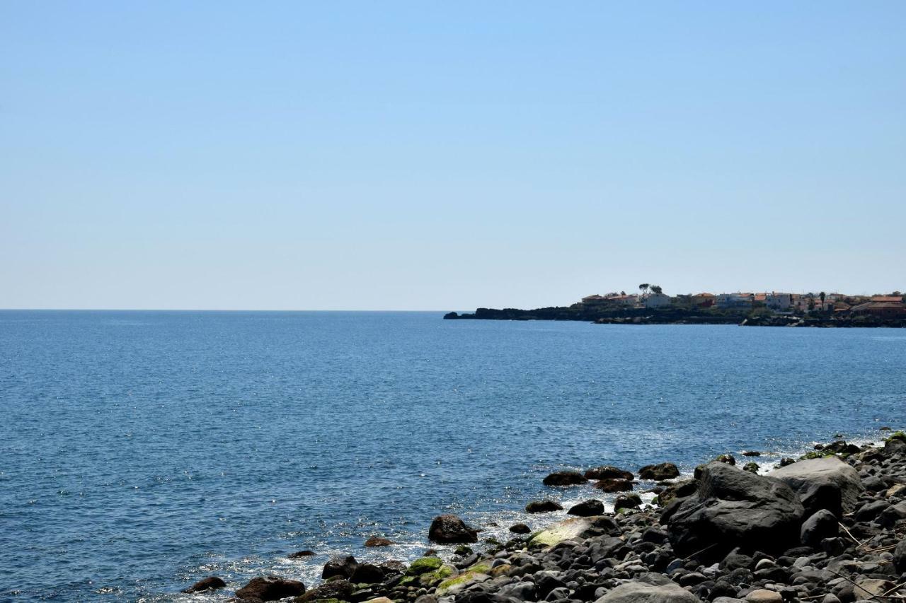 Riviera Degli Eucalipti - Cottage In Riva Al Mare Acireale Exterior foto