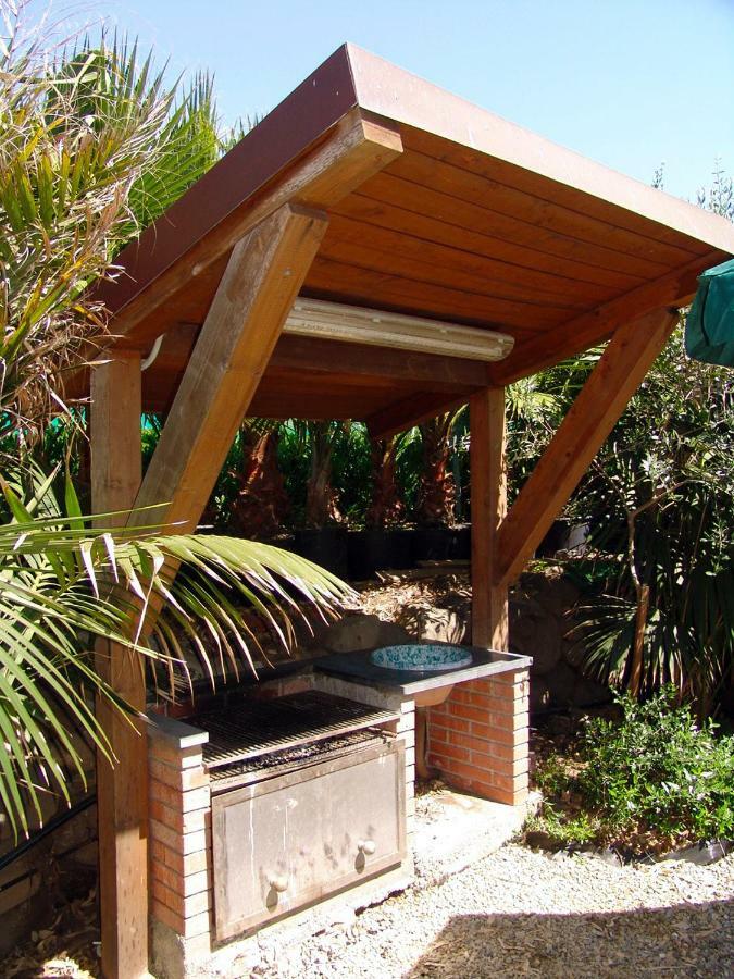 Riviera Degli Eucalipti - Cottage In Riva Al Mare Acireale Exterior foto